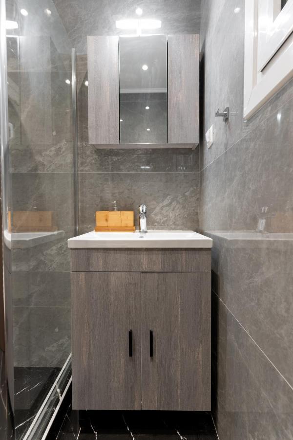 Cosy 2Br Apartment Next To Bars & Restaurants 아테네 외부 사진