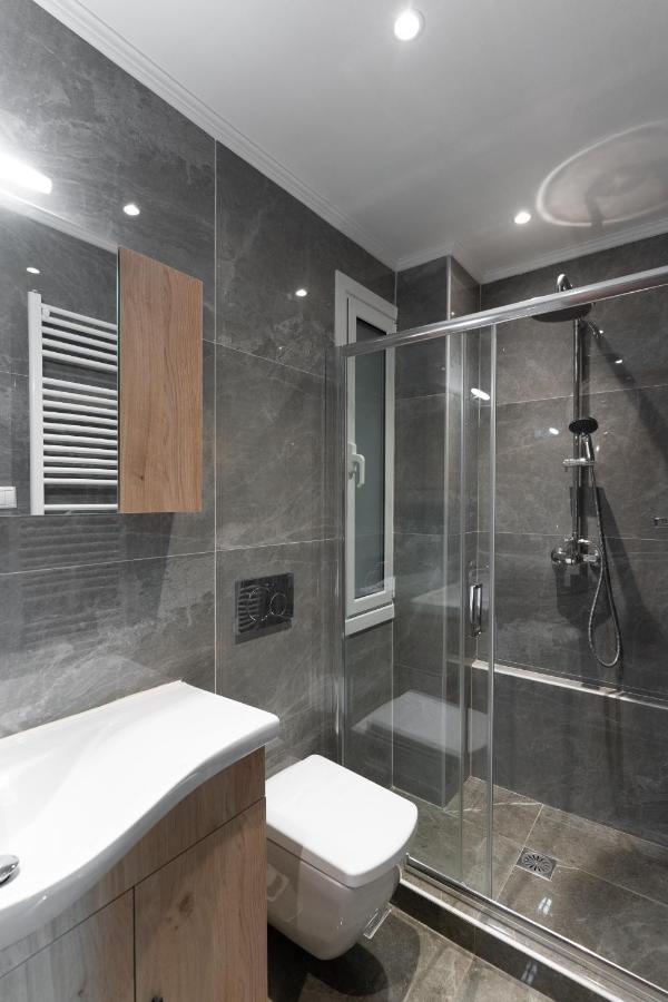 Cosy 2Br Apartment Next To Bars & Restaurants 아테네 외부 사진